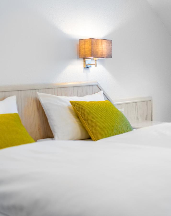 Hotel Zur Krone Меербуш Екстериор снимка