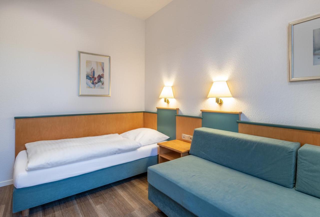 Hotel Zur Krone Меербуш Екстериор снимка
